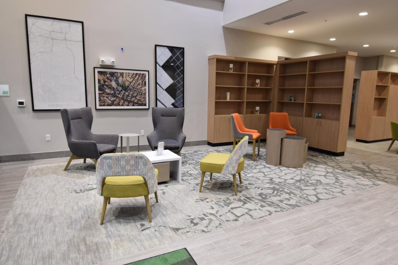 Holiday Inn - Kansas City - Northeast By Ihg Esterno foto