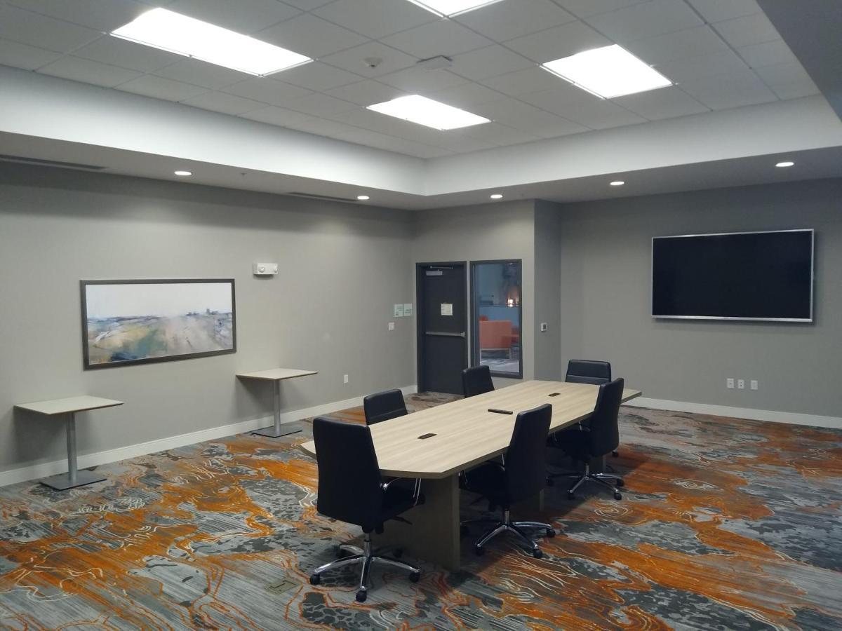 Holiday Inn - Kansas City - Northeast By Ihg Esterno foto