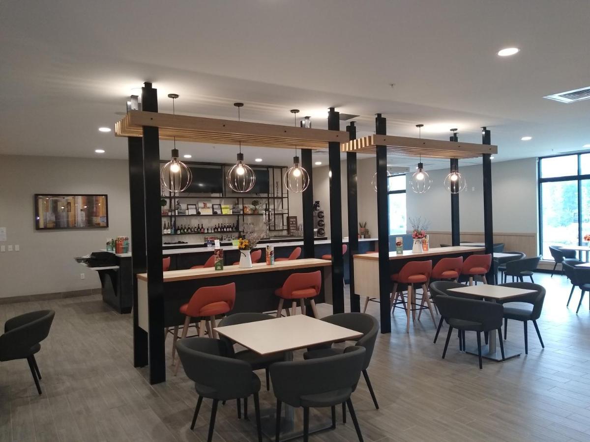 Holiday Inn - Kansas City - Northeast By Ihg Esterno foto