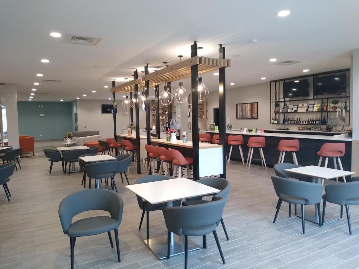 Holiday Inn - Kansas City - Northeast By Ihg Esterno foto