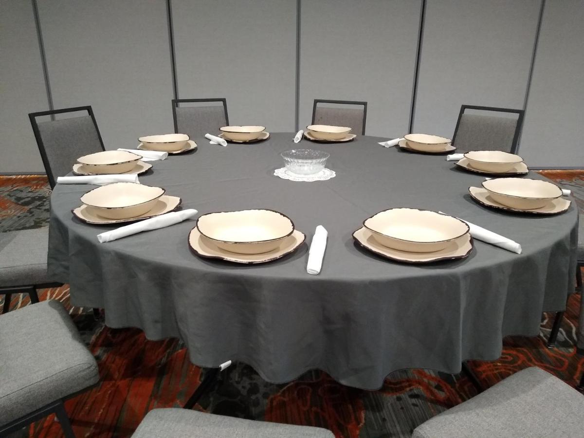 Holiday Inn - Kansas City - Northeast By Ihg Esterno foto